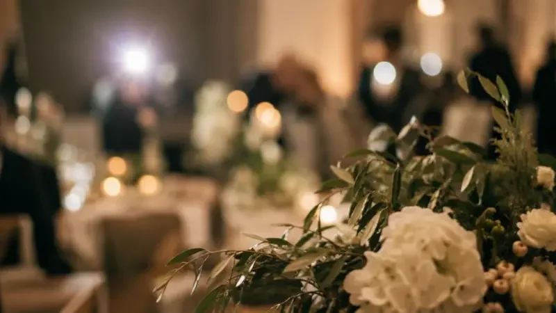舞台剧发布会红毯小插曲被捕捉，网友直呼可爱 - 娱乐曝光文章封面